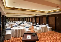 Niraamaya Retreats Samroha Athirappilly Hotel di Pariyaram