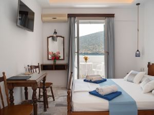 Adonis Hotel Naxos