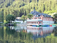 Strandhotel Burgstaller Hotels in Villach-Land