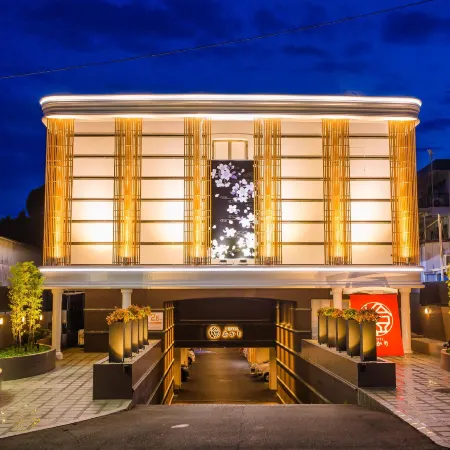 Hotel Akari