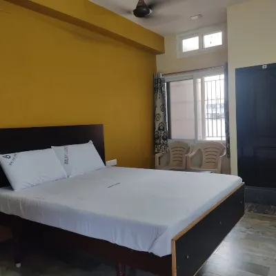 Balaji Lodge Hotels near Pachaiamman Temple, Katu Chitambur