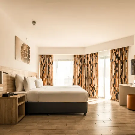 AX Odycy Hotel Ξενοδοχεία στην πόλη Bugibba
