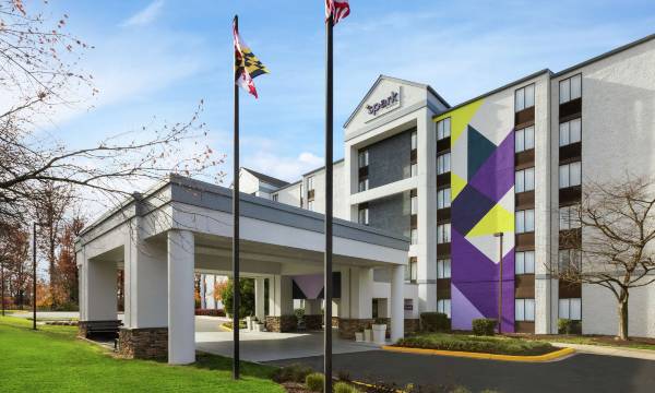 Spark by Hilton Germantown Washington DC North