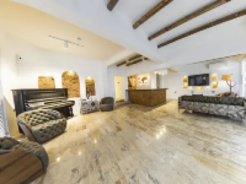 กรานวีอาลซันชัก โรงแรมในอิซมีร์