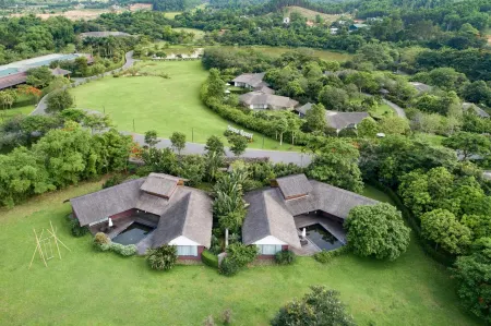 Serena Kim Boi Resort - Hoa Binh Отели в г. Vinh Dong