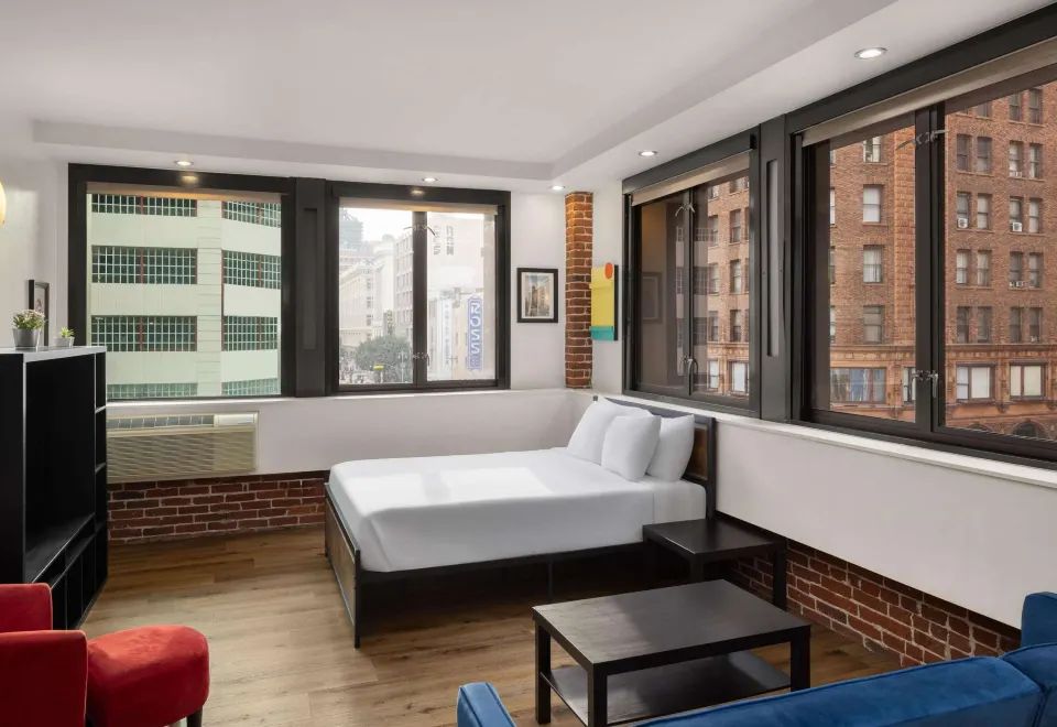 ザ ハーズ トレードマーク コレクション バイ ウィンダム 最新