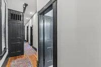 Grand, Historic Logan Circle Townhouse - Homestays
