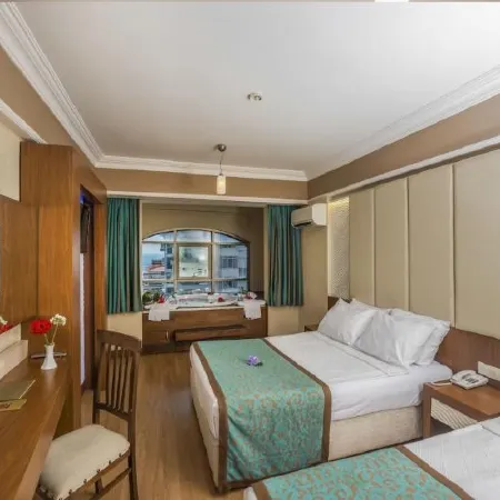 Tac Premier Hotel & Spa Отели рядом с достопримечательностью «Пляж Клеопатры»