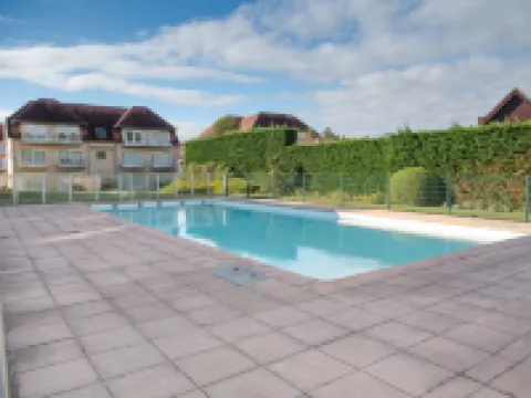 Green Garden 23 - 204 with Shared Pool