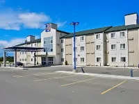 Days Inn by Wyndham Stony Plain Hotels near 7-Eleven