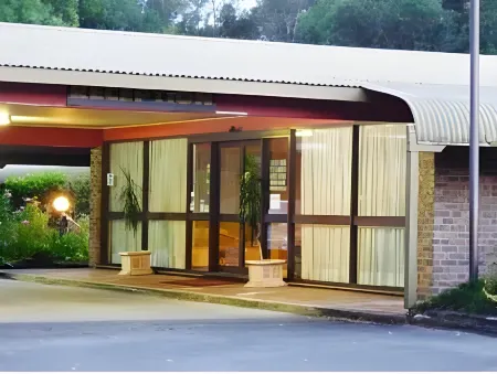 Tea Gardens Motel Отели в г. Хокс Нест