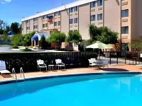 曼徹斯特波士頓地區機場萬楓飯店