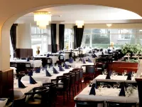 Van der Valk Hotel Hardegarijp - Leeuwarden - 3-Star