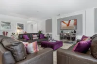 Fun in Every Corner! 14 Br Home Sol104