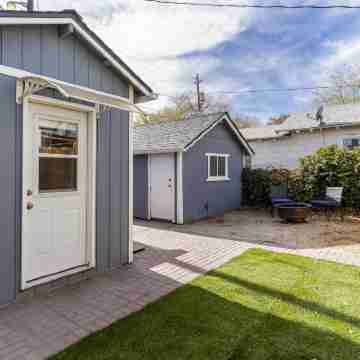 Reno Studio Gem: Cozy Adu w/ Netflix, Free Parking Hotel Exterior