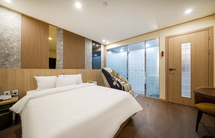 Seosan Heo & Jang Hanok Hotel Lake Park