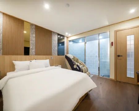 Seosan Heo & Jang Hanok Hotel Lake Park Hotels in Seosan