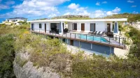 La Perla Chic Panoramic Designer Villa Hotels near Shete Boka National Park