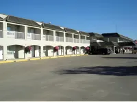 Travelodge by Wyndham Edson 2409079 Alberta Ltd. - Gym