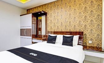 Collection O 90253 DHelomi