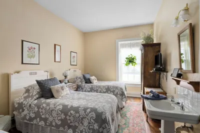 The Stagecoach Inn Bed & Breakfast and Five20 Social Stop Отели в г. Графтон