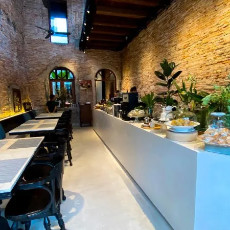 Kluenngam Cafe & Stay