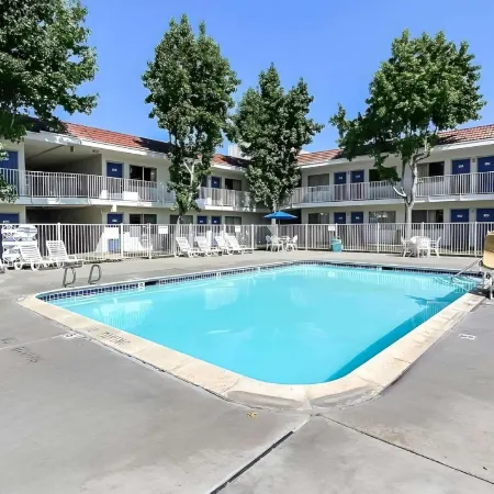 Motel 6 San Jose, CA - South Отели в г. Сан-Хосе