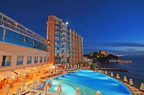Charisma de Luxe Hotel Hotel di Bayraklidede Mahallesi