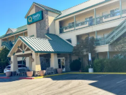 Quality Inn & Suites Livermore Wine Country Hotels in Livermore