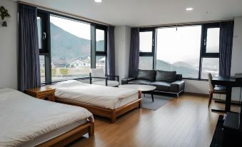 Sancheong Korean Medicine Family Hotel