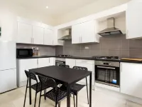 The Broadway Hotel - London Heathrow Hotels in Greenford