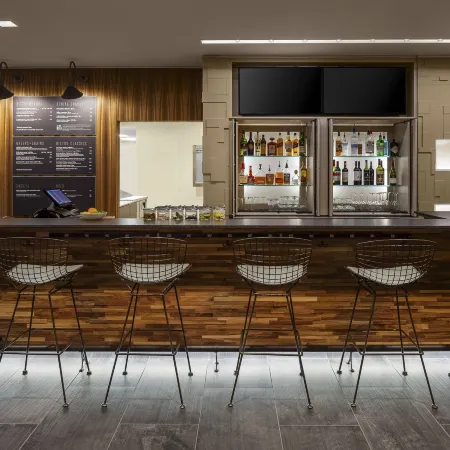 Courtyard Seattle Northgate Отели рядом с достопримечательностью «Торговый центр Northgate»
