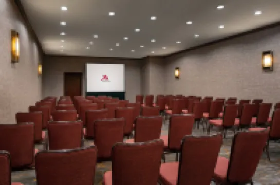 Marriott Riverside at the Convention Center