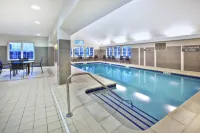 Residence Inn Detroit Novi Hotels in Нові
