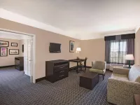La Quinta Inn & Suites by Wyndham Beaumont West Hotels in Beaumont