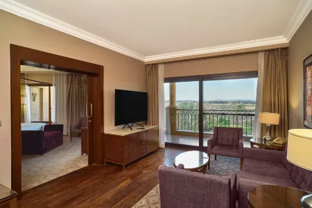 Hilton Alexandria King's Ranch Отели в г. Qetaa Maryout