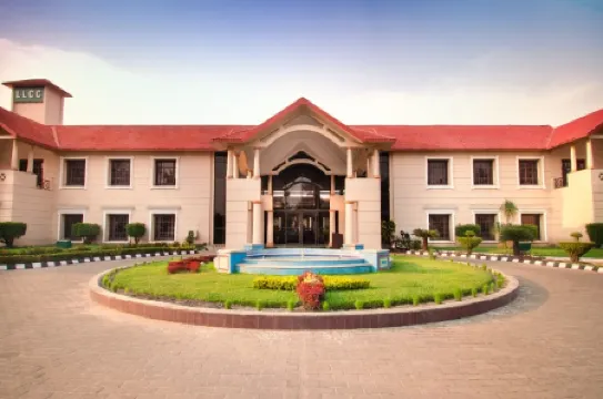 The Lake Land Country Club Residency