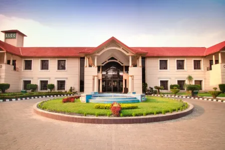 The Lake Land Country Club Residency