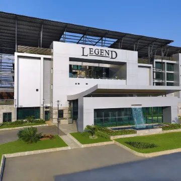 Legend Hotel Lagos Airport, Curio Collection by Hilton