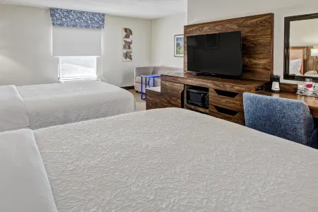 Hampton Inn Van Buren Отели в г. Киблер Тауншип