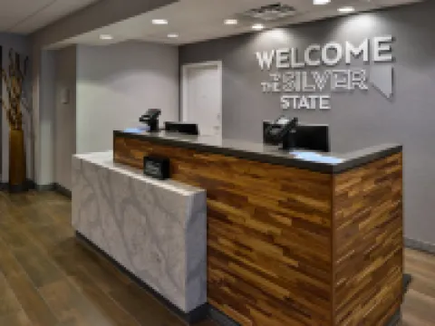 Hampton Inn & Suites Las Vegas Airport Hotels in Paradise