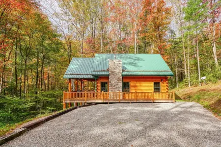 Honey Bear Cabin at Trickle Creek in Hocking Hills