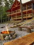 Moondance Cabin at Red River Gorge - Hot Tub