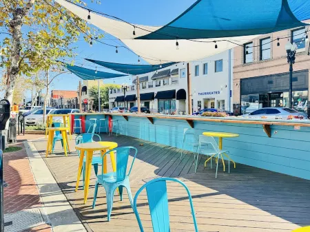 ⁂Pet Friendly⁂-Airport⁂AC⁂Gym⁂