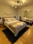 Cactus Garden Cottage…Best Location!! Hotel dekat Golf at Pala Mesa Resort