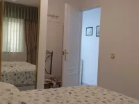 Luxurious apartment with direct sea view (free WIFI, 5 minutes to the beach) Hotels in Guardamar Del Segura