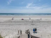 Summer Vacation/ Close to St Augustine/Steps to Beach, Pool, Dock/Beach Supplies Hotels in Crescent Beach