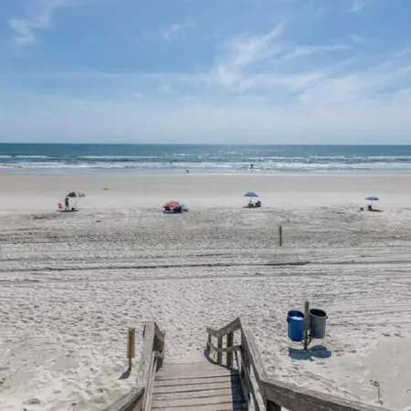 Summer Vacation/ Close to St Augustine/Steps to Beach, Pool, Dock/Beach Supplies