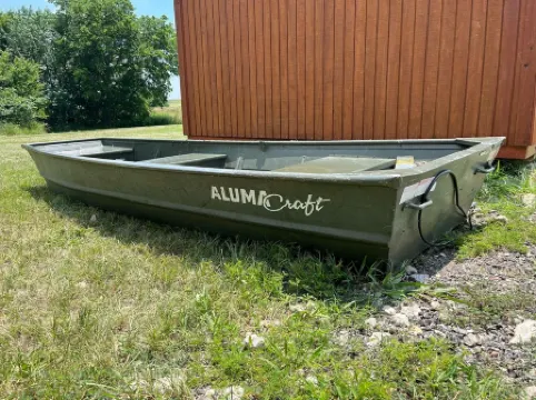 Lakefront Eagle Lodge