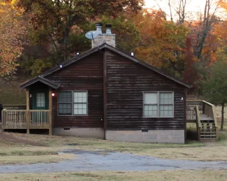 3  Minutes to Giant City - 6 Minutes to SIU - 4 Minutes to Shawnee Winetrail! Hotels in Makanda